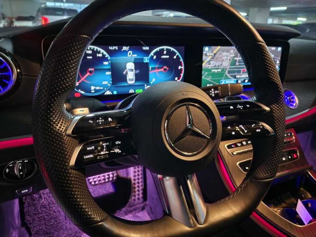 Mercedes Benz CLS Class - Vista 10