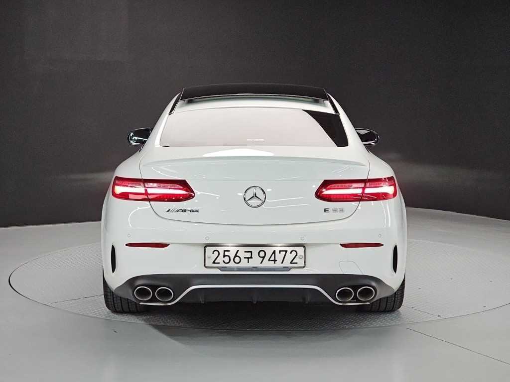 Mercedes Benz E class - Vista 3
