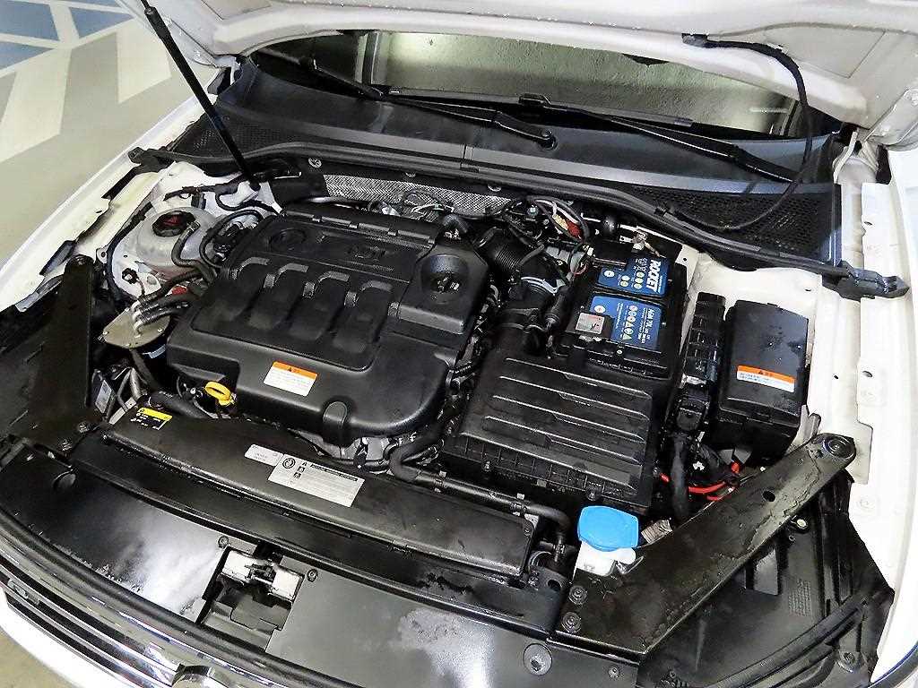 Volkswagen Passat 2018 Blanco - Importación desde Corea - HF Imports Iquique - Foto 19