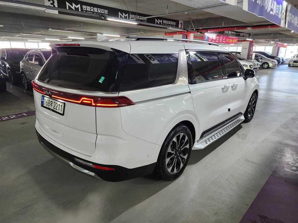 KIA Carnival - Vista 5