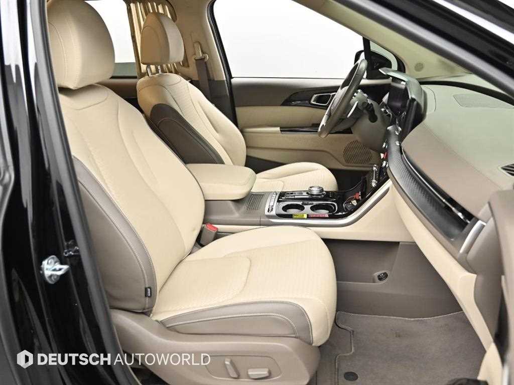 KIA Carnival - Vista 10