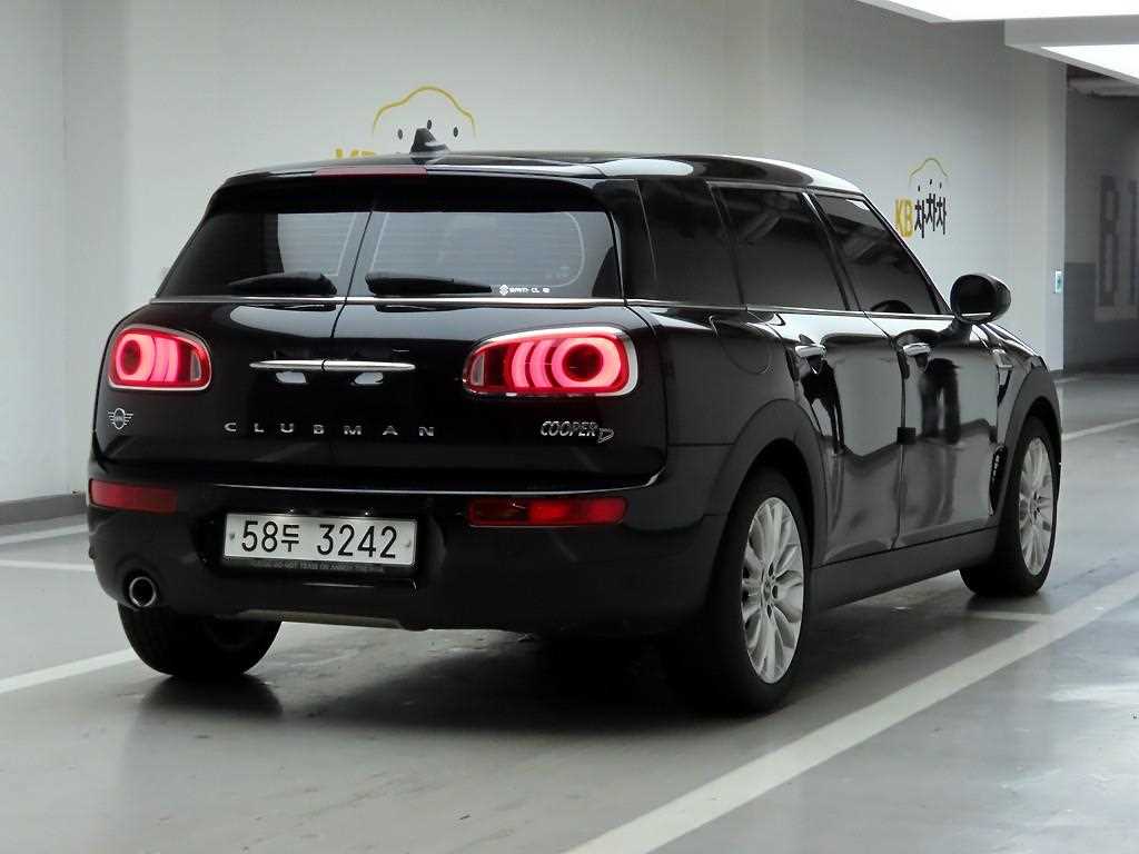 Mini Clubman - Vista 4