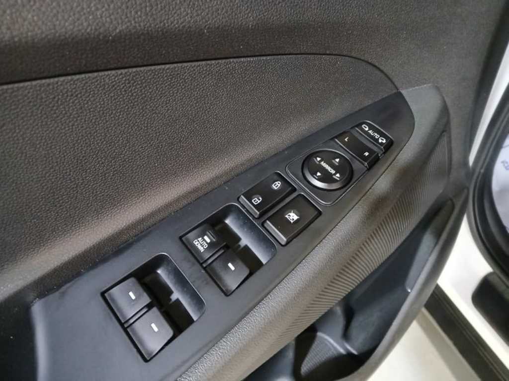 HYUNDAI Tucson - Vista 10