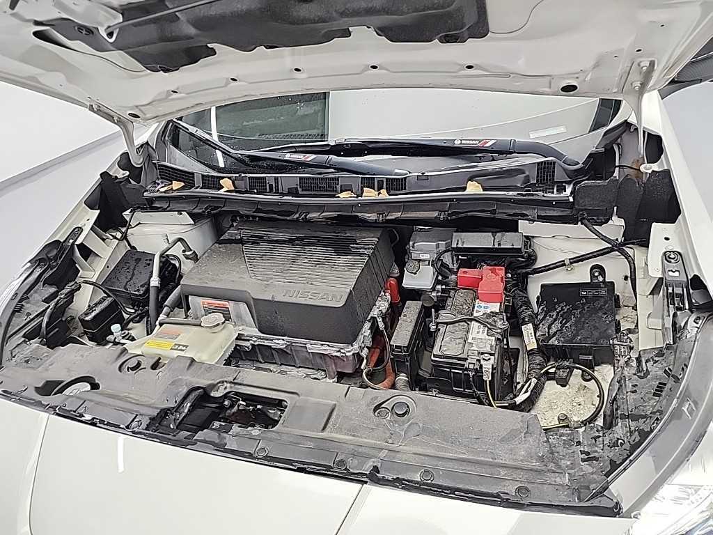 Nissan Leaf - Vista 5