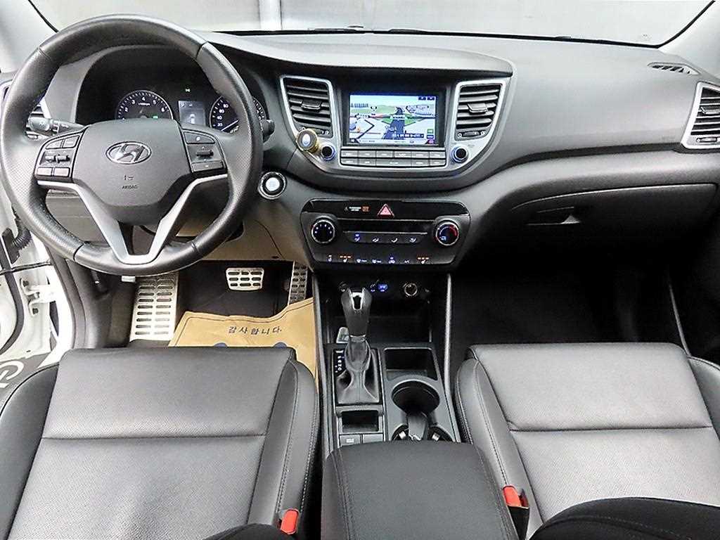 HYUNDAI Tucson - Vista 7
