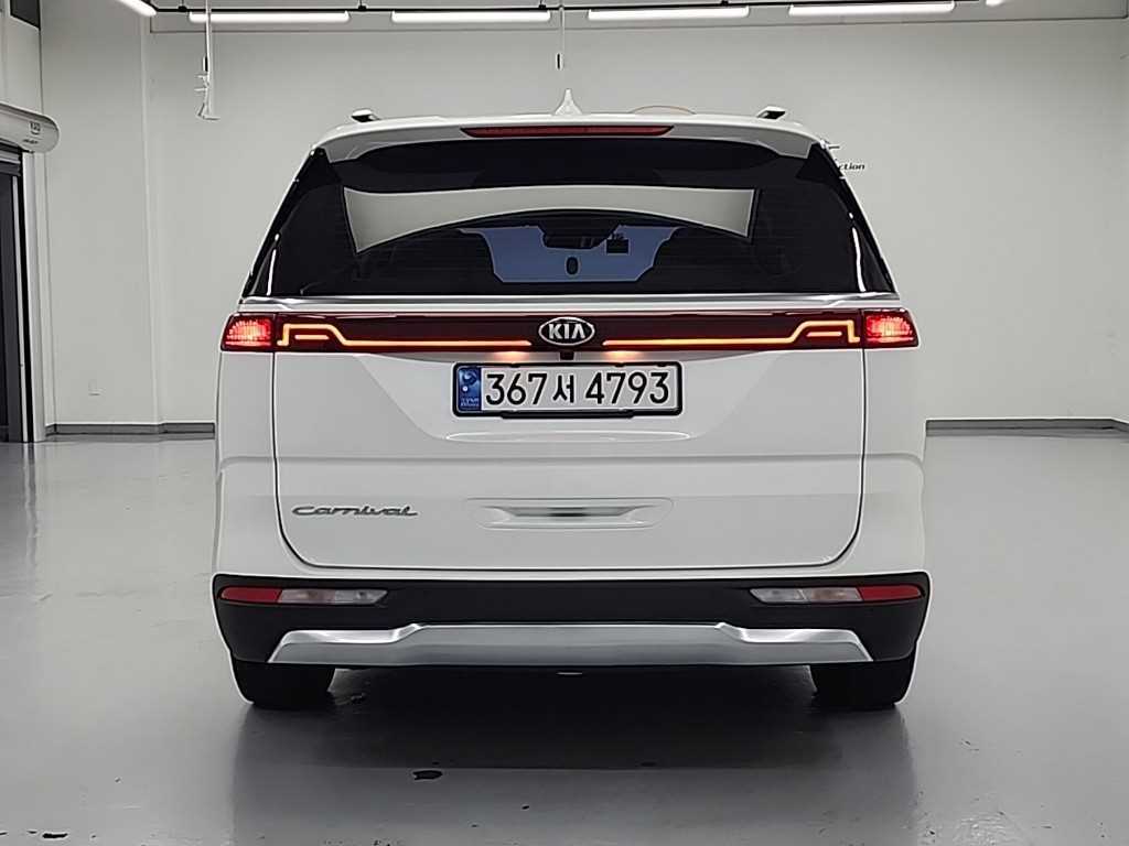 KIA Carnival - Vista 3