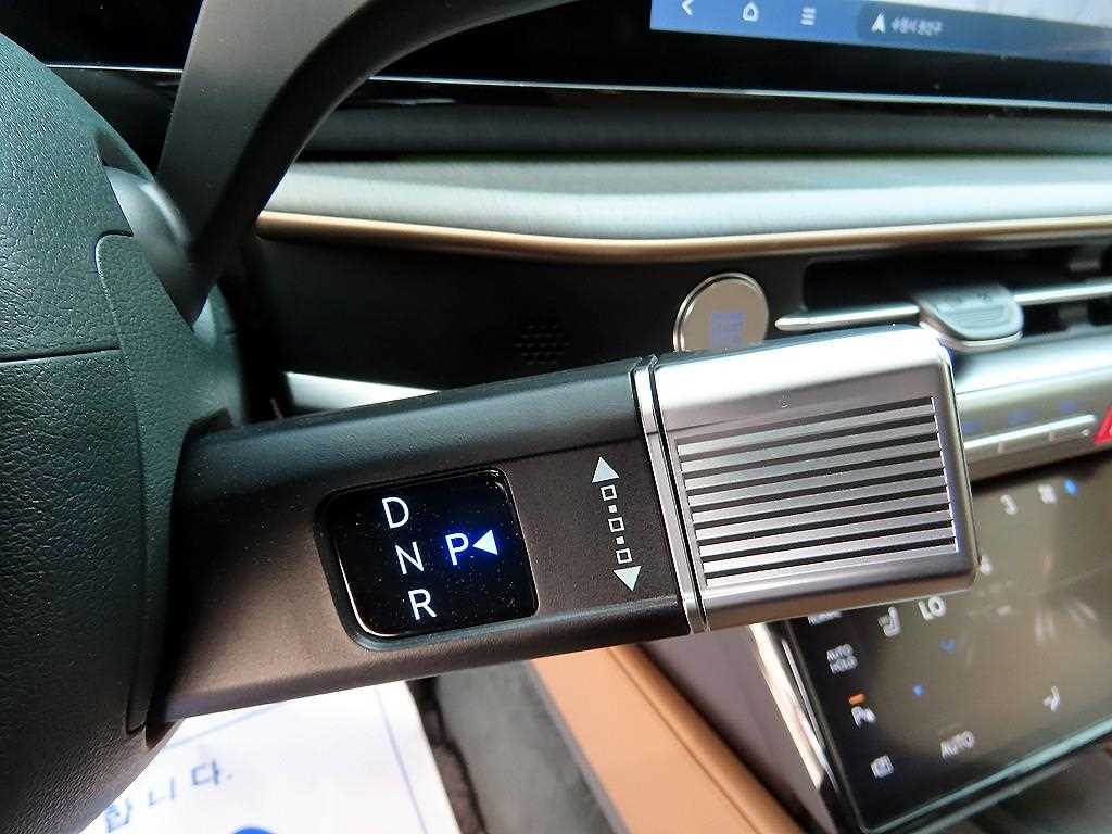 HYUNDAI Grandeur - Vista 11