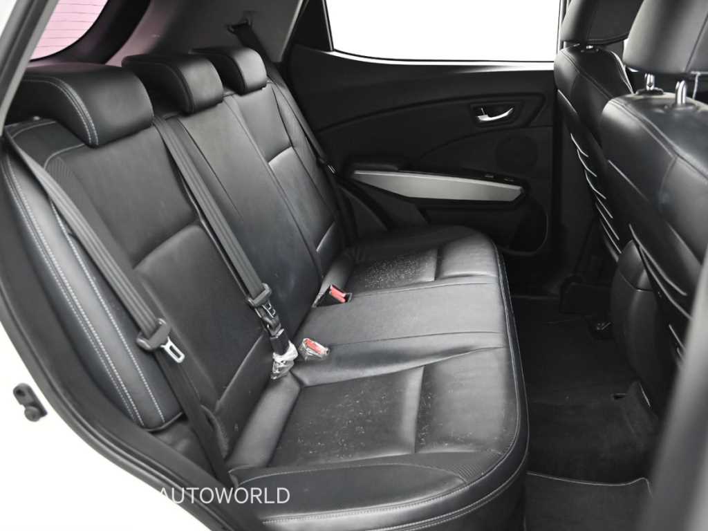 Ssangyong Tivoli - Vista 12