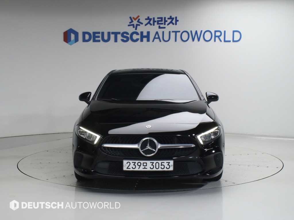 Mercedes Benz A Class - Vista 3