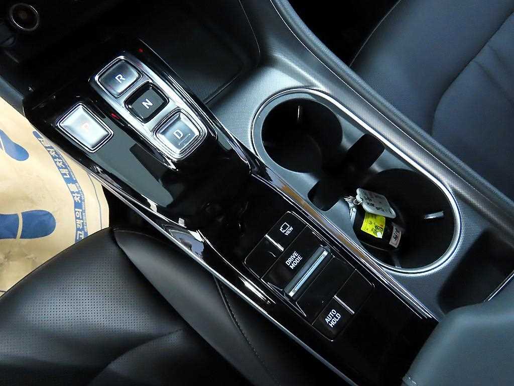 HYUNDAI Sonata - Vista 10