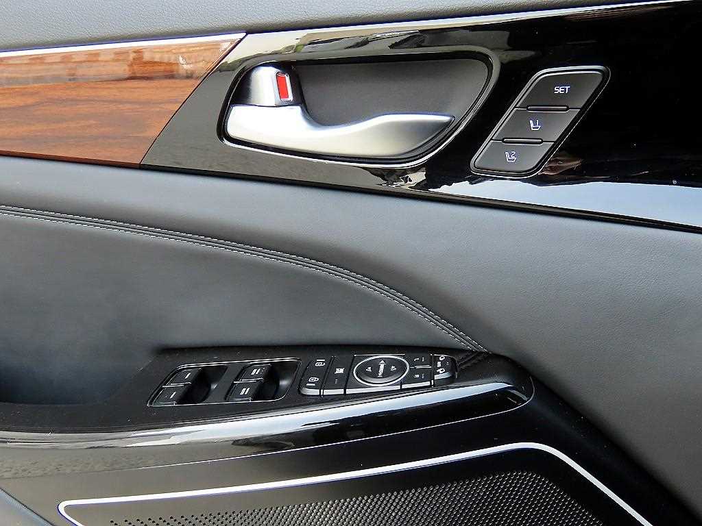 KIA K7 - Vista 11