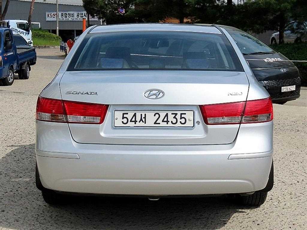HYUNDAI Sonata - Vista 4