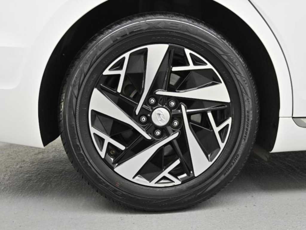 HYUNDAI Grandeur - Vista 5