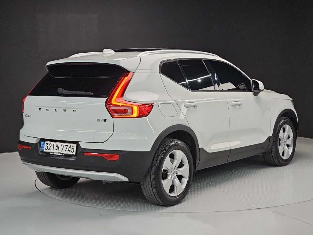Volvo XC40 - Vista 4