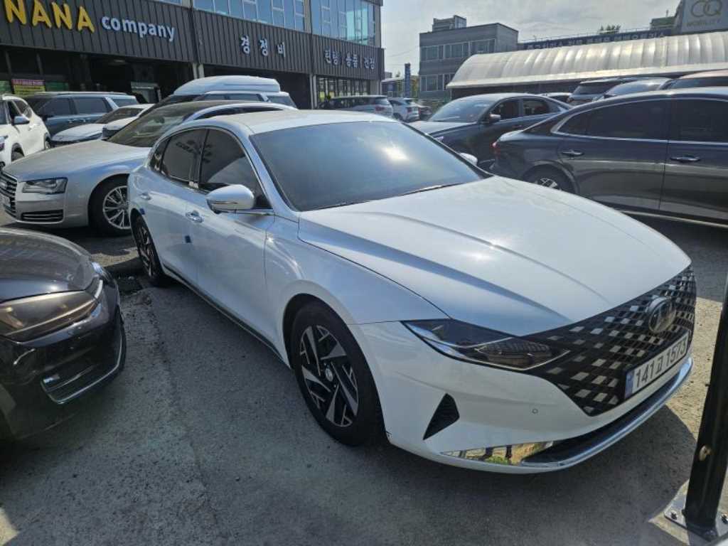 HYUNDAI Grandeur - Vista 3