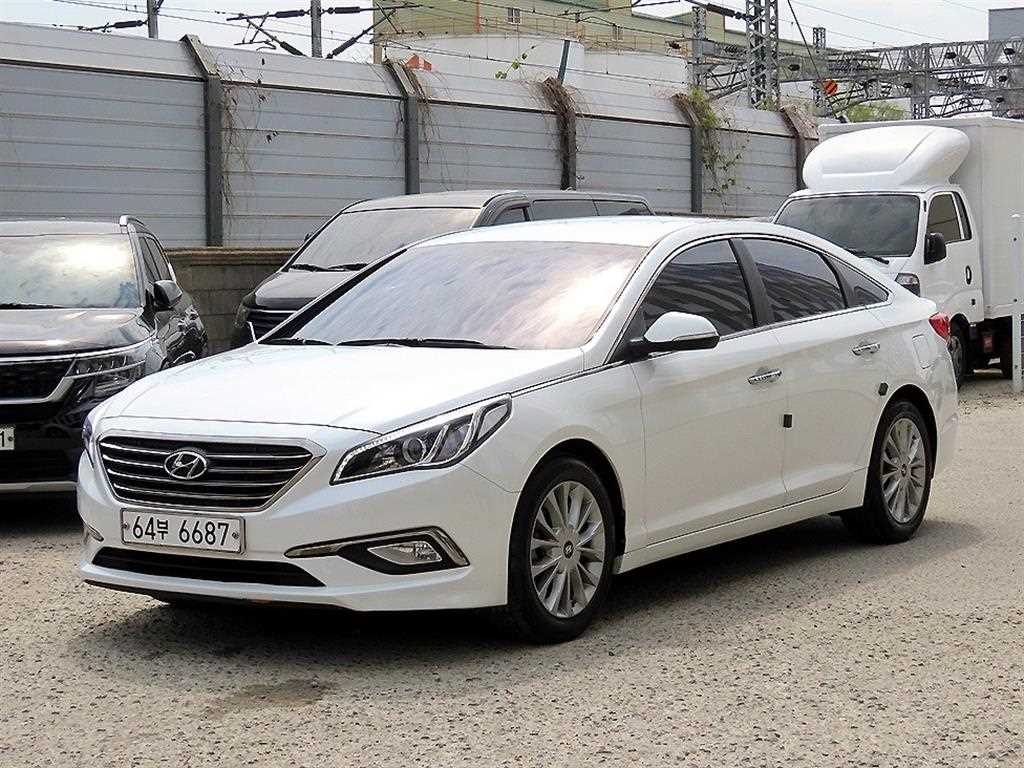 HYUNDAI Sonata - Vista 2