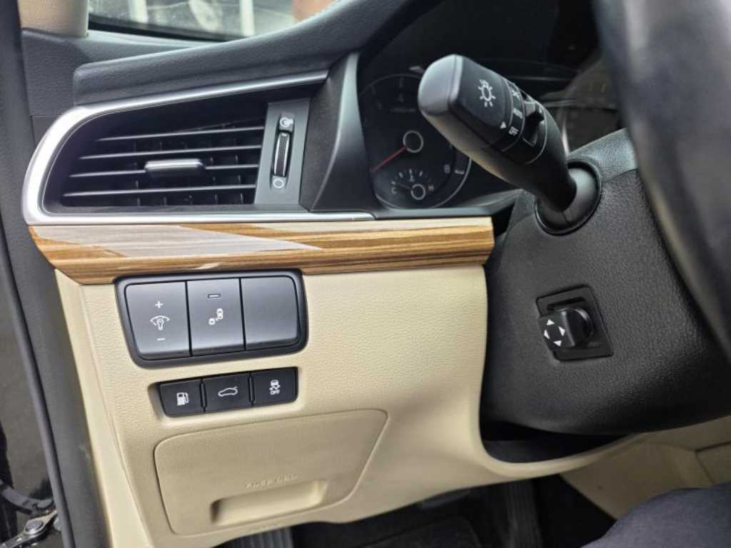 KIA K7 - Vista 8