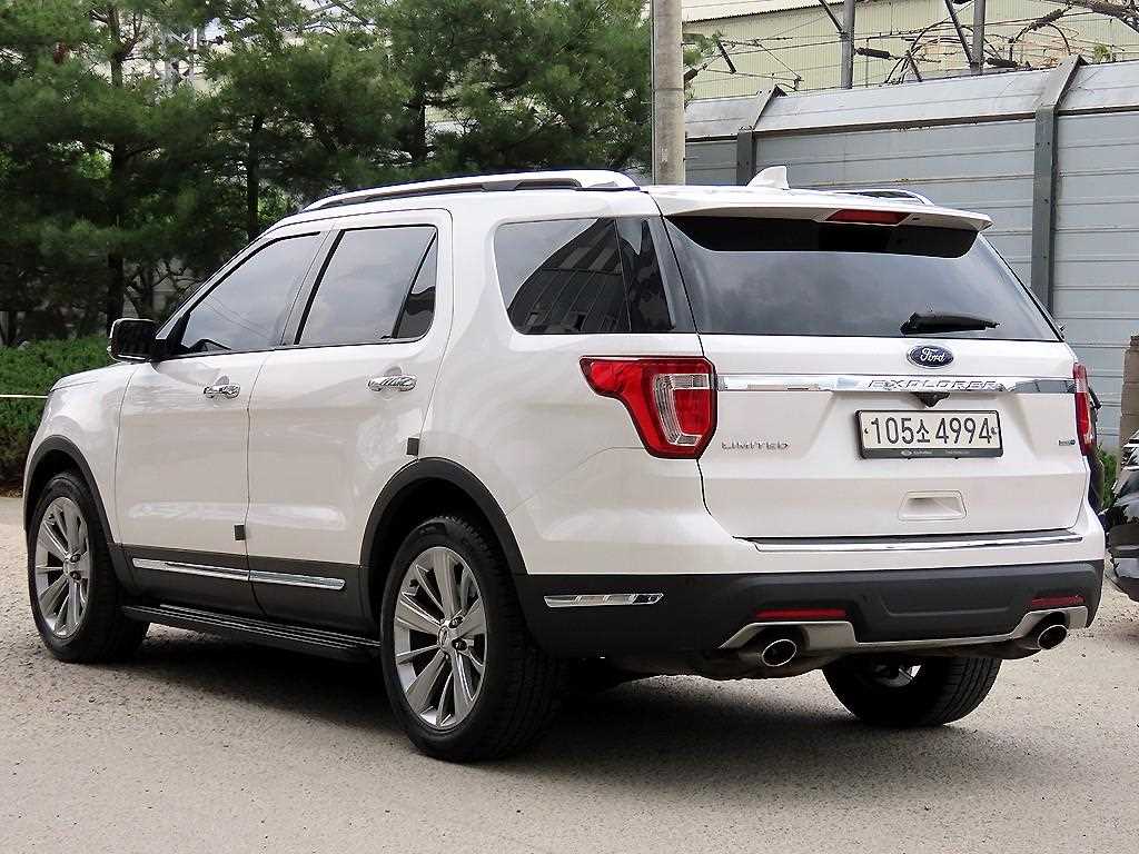 Ford Explorer - Vista 3