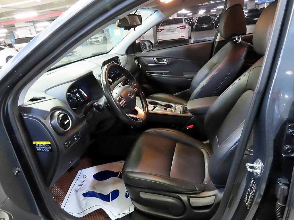 HYUNDAI Kona - Vista 6