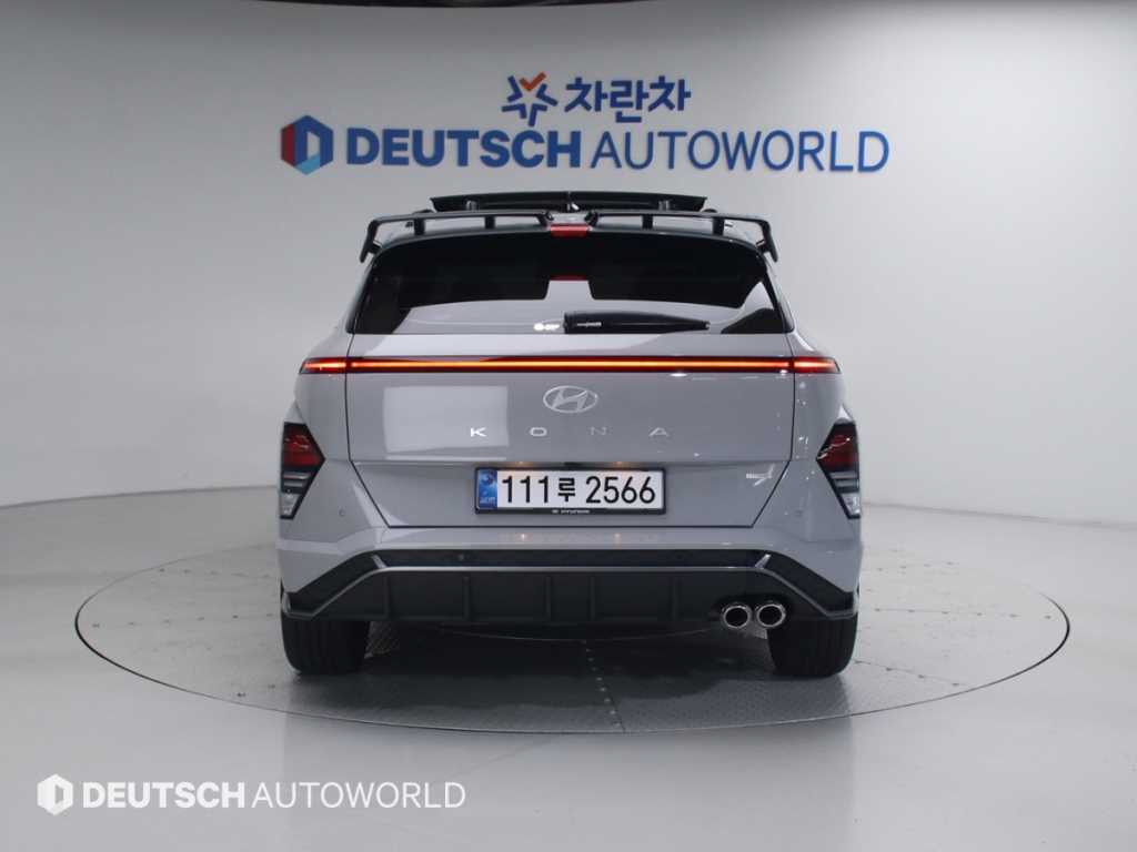 HYUNDAI Kona - Vista 4