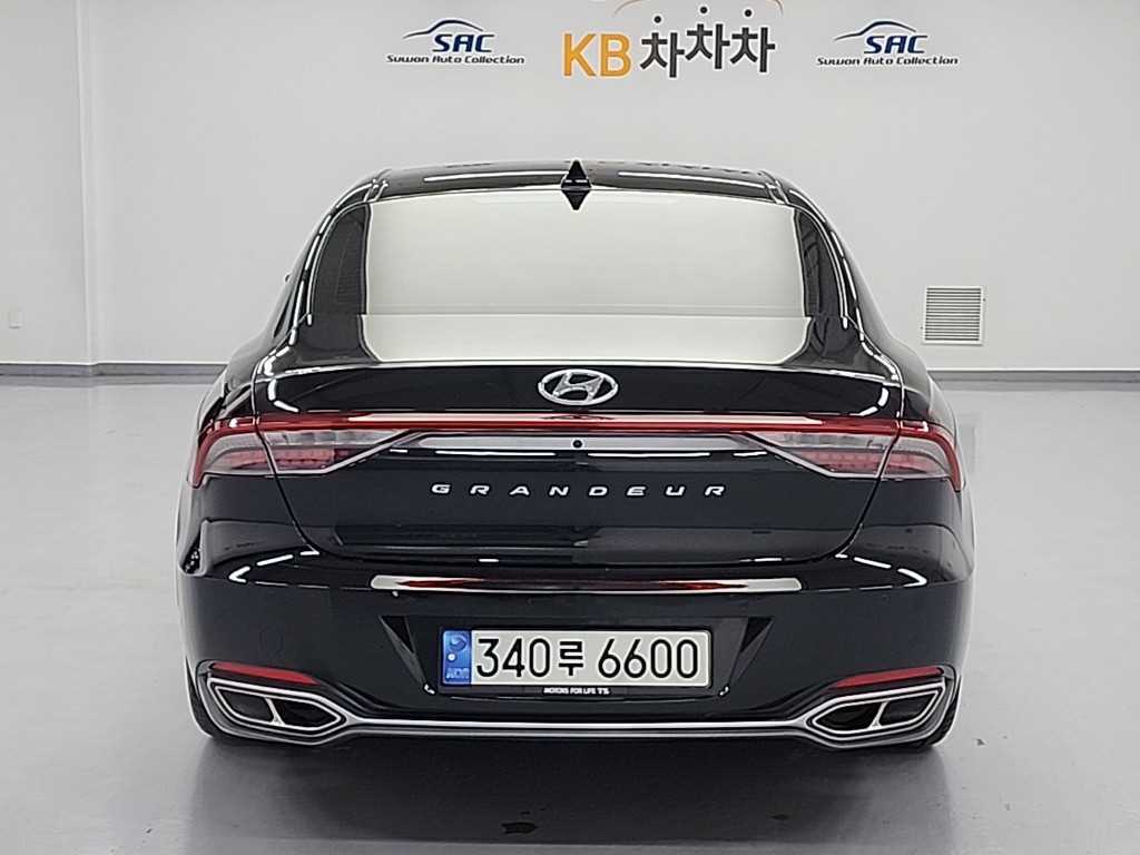 HYUNDAI Grandeur - Vista 3
