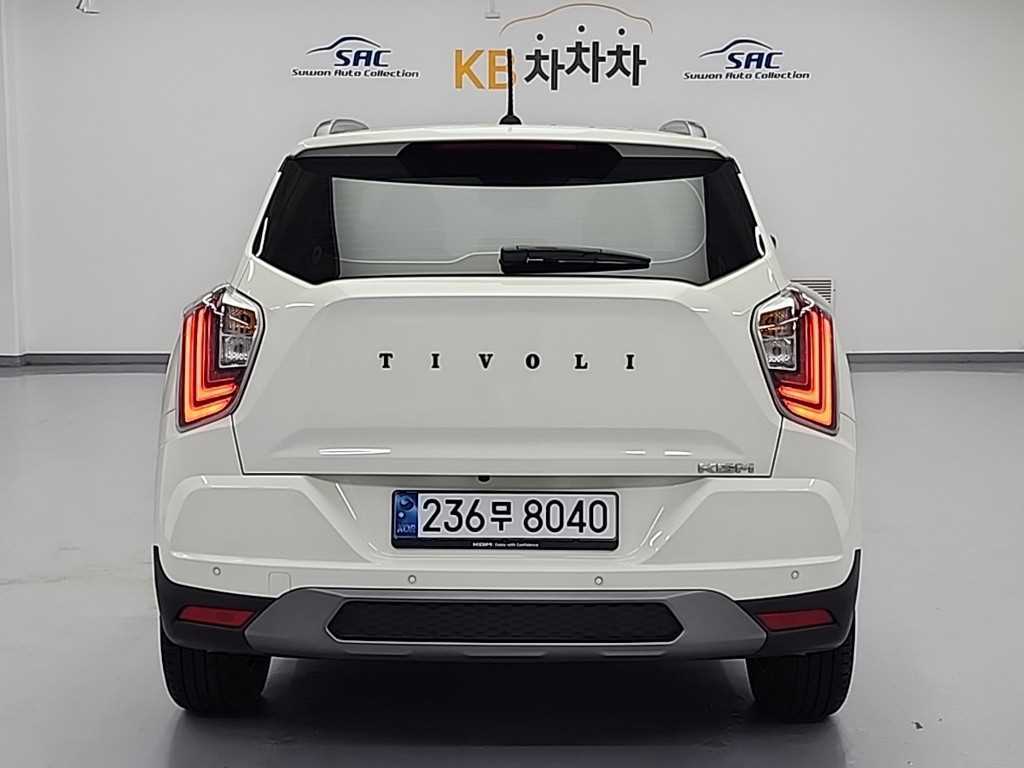 Ssangyong Tivoli - Vista 3