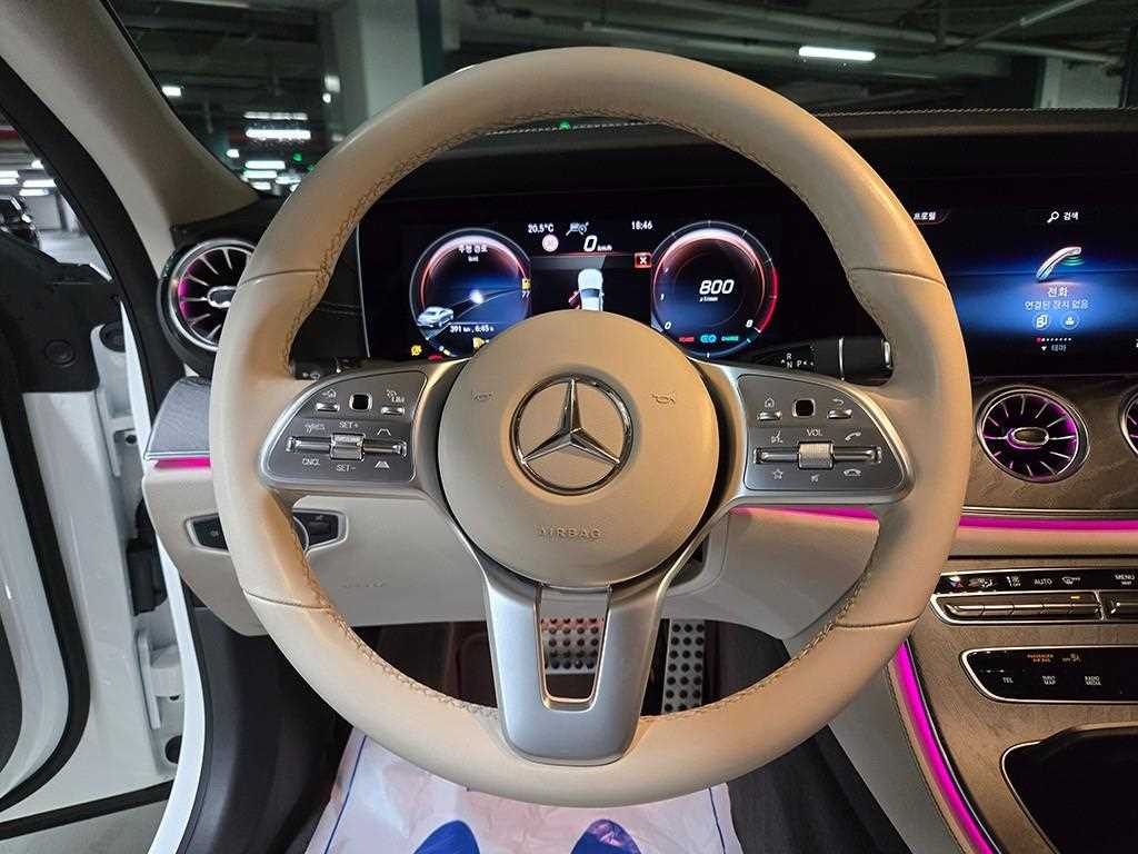 Mercedes Benz CLS Class - Vista 8