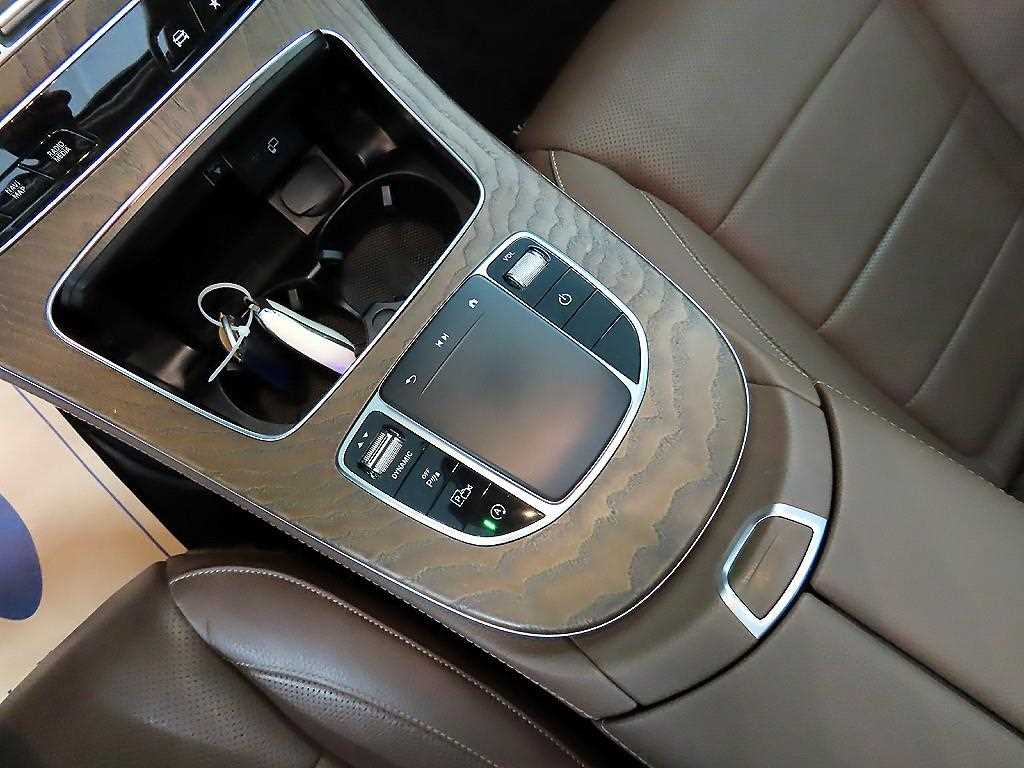 Mercedes Benz E class 2021 - Importación desde Corea - HF Imports Iquique - Foto 13