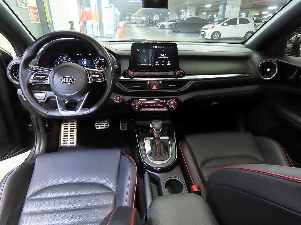 KIA K3 - Vista 10
