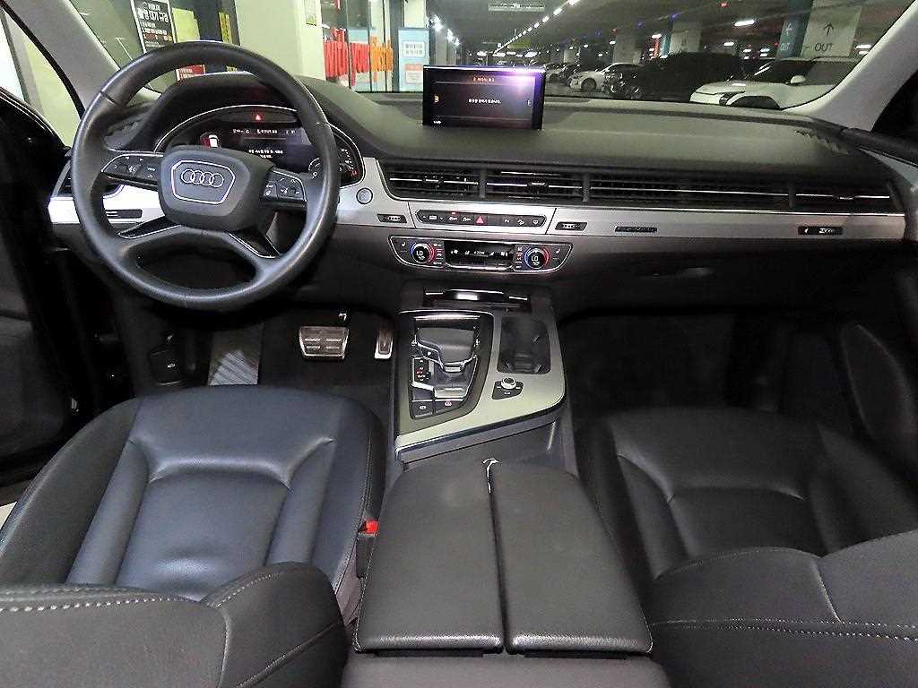 Audi Q7 - Vista 10