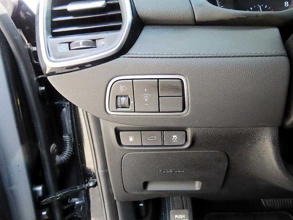 HYUNDAI Grandeur - Vista 12