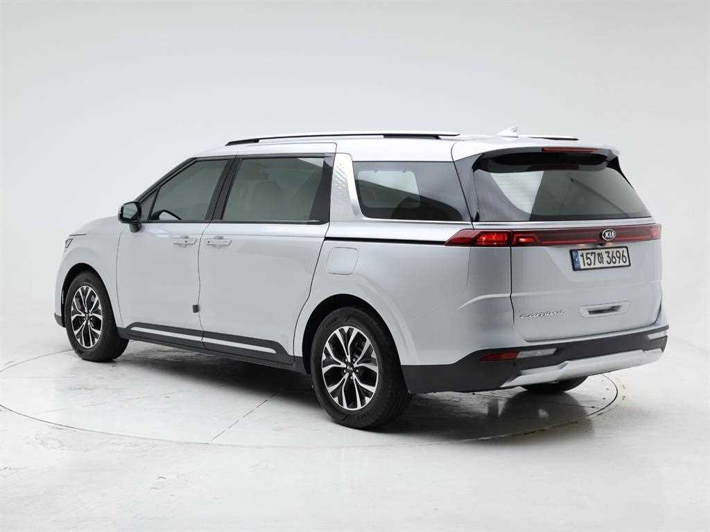 KIA Carnival - Vista 4