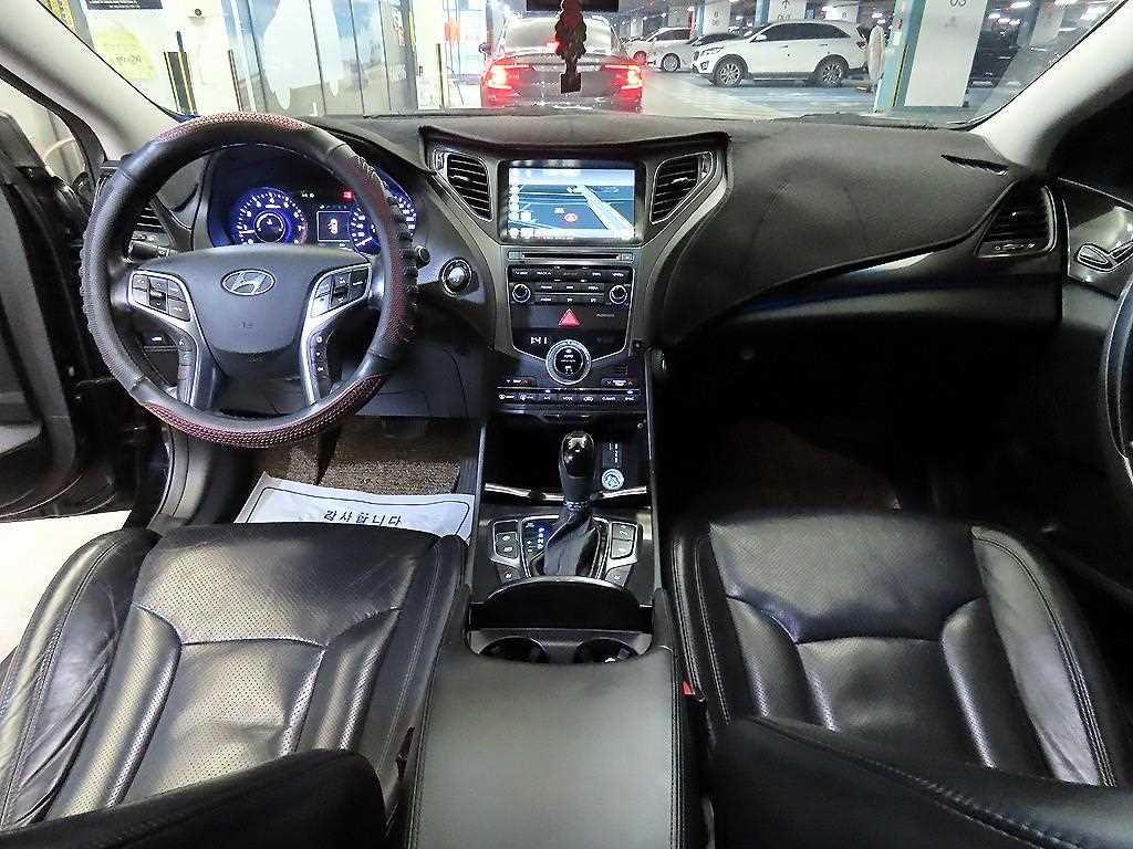HYUNDAI Grandeur - Vista 10