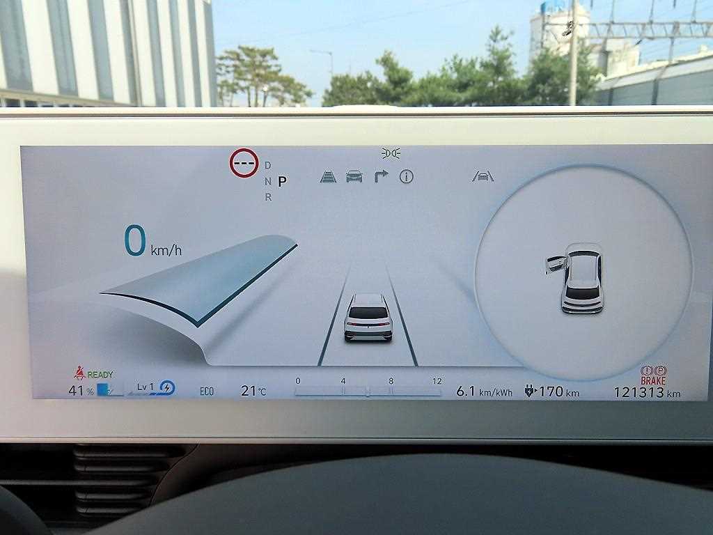HYUNDAI Ioniq 5 - Vista 9
