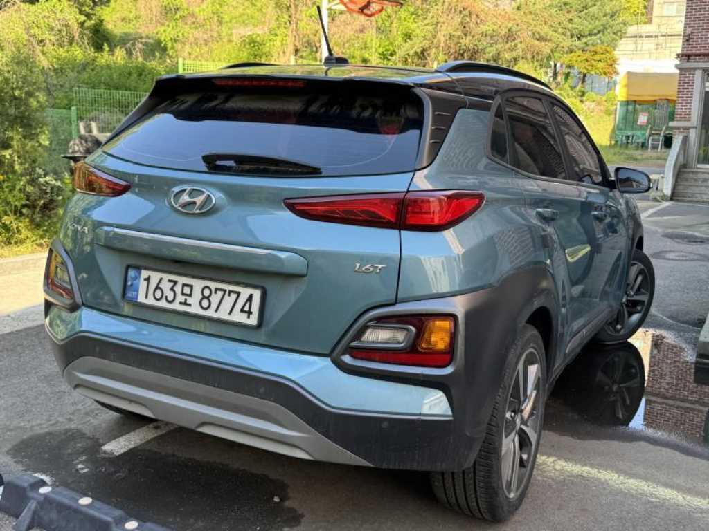 HYUNDAI Kona - Vista 3