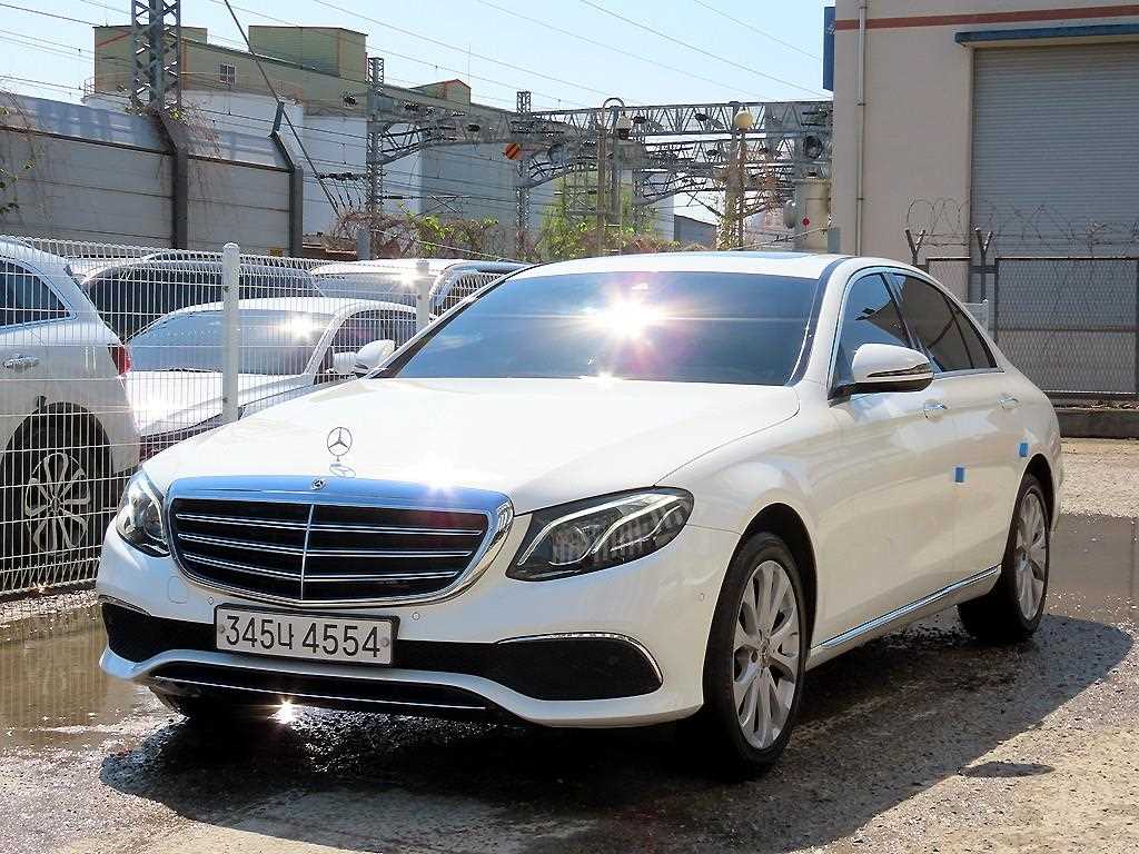 Mercedes Benz E class - Vista 2