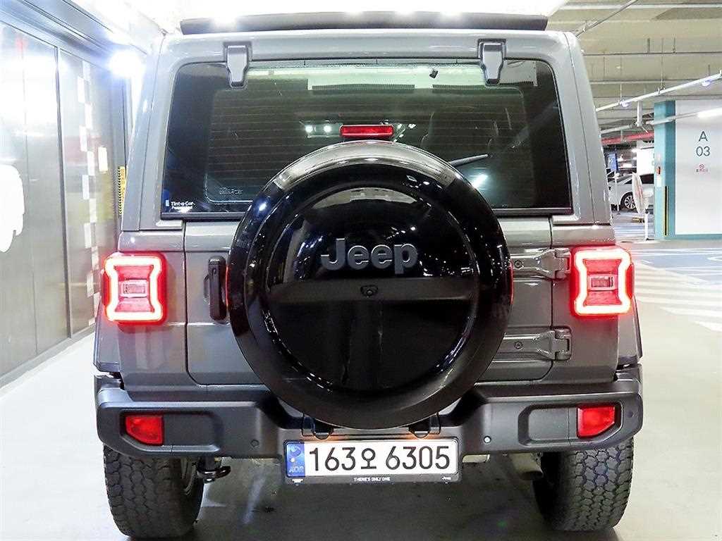 Jeep Wrangler - Vista 5