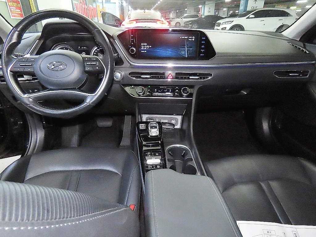HYUNDAI Sonata - Vista 10