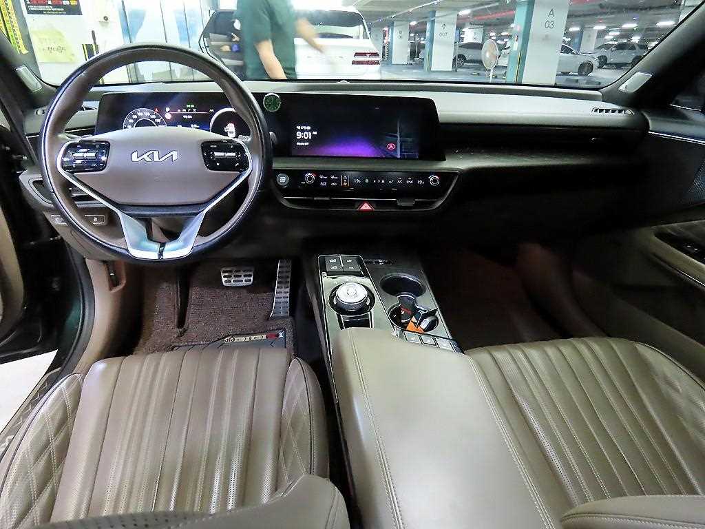 KIA K8 - Vista 10