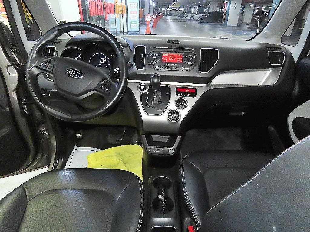 KIA Ray - Vista 10