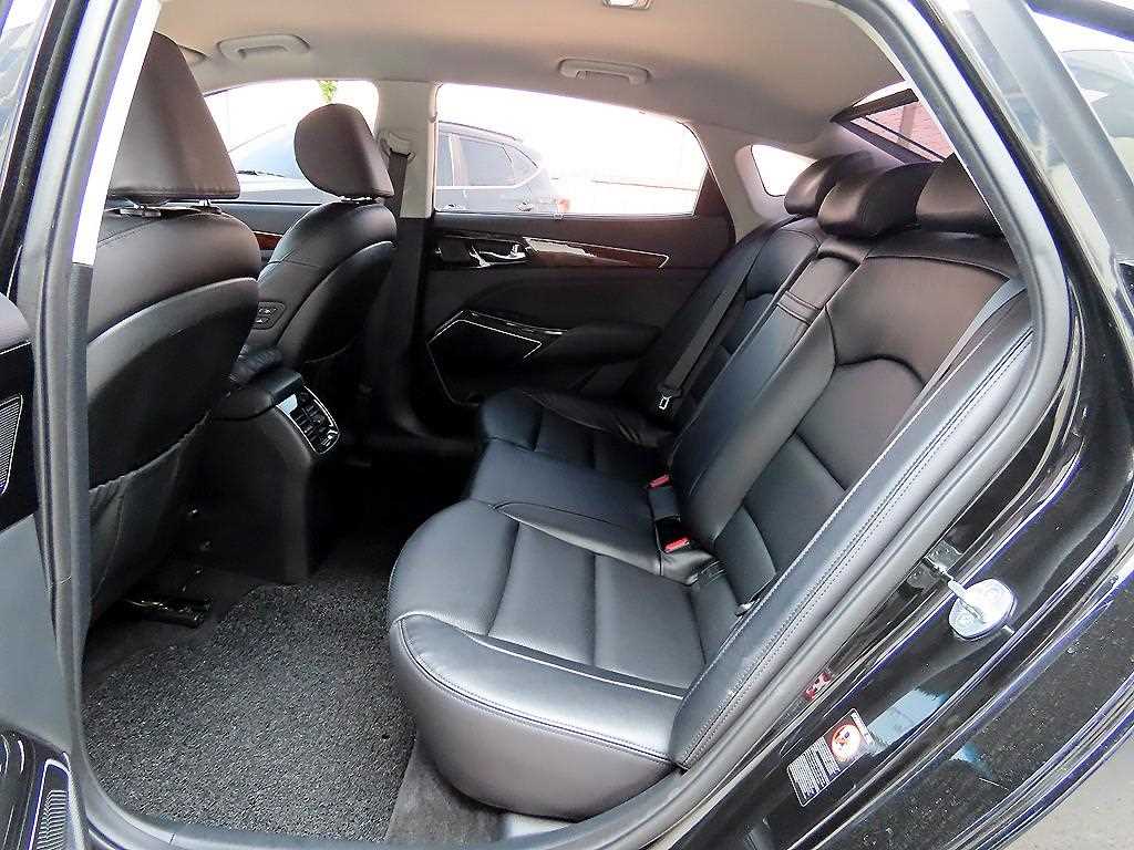 KIA K7 - Vista 6
