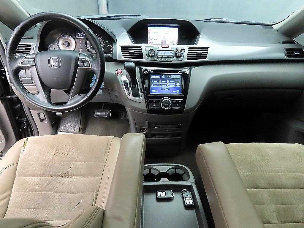 Honda Odyssey - Vista 7