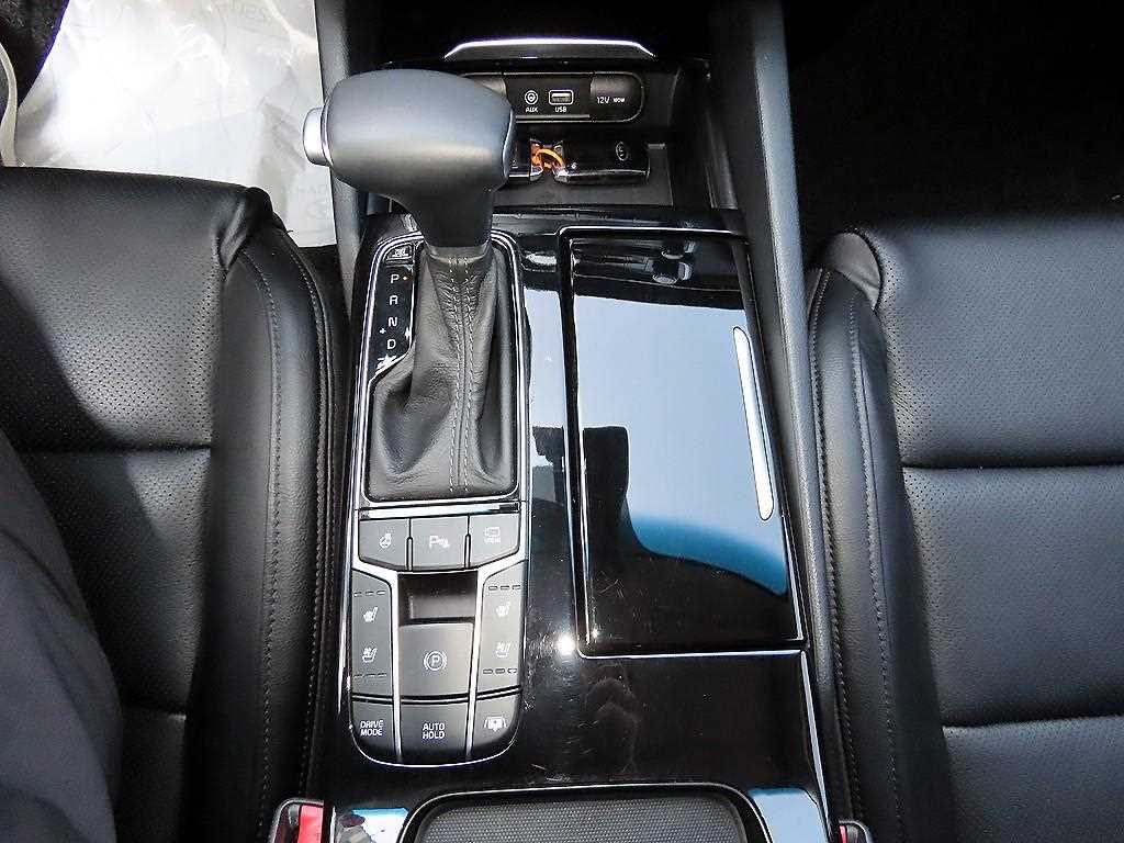 KIA K7 - Vista 10