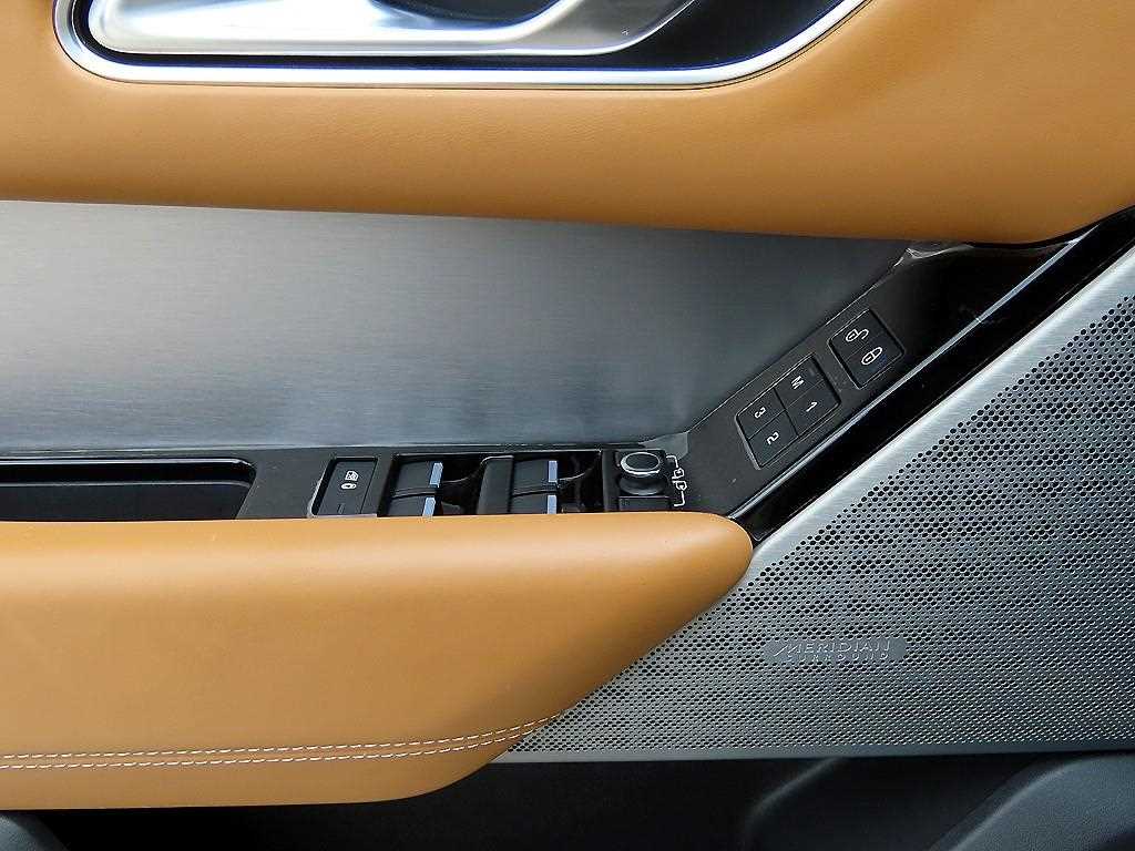 Land Rover Range Rover Bella - Vista 12