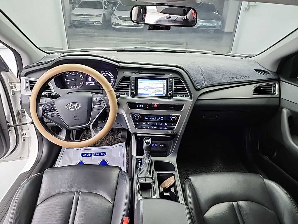 HYUNDAI Sonata - Vista 7