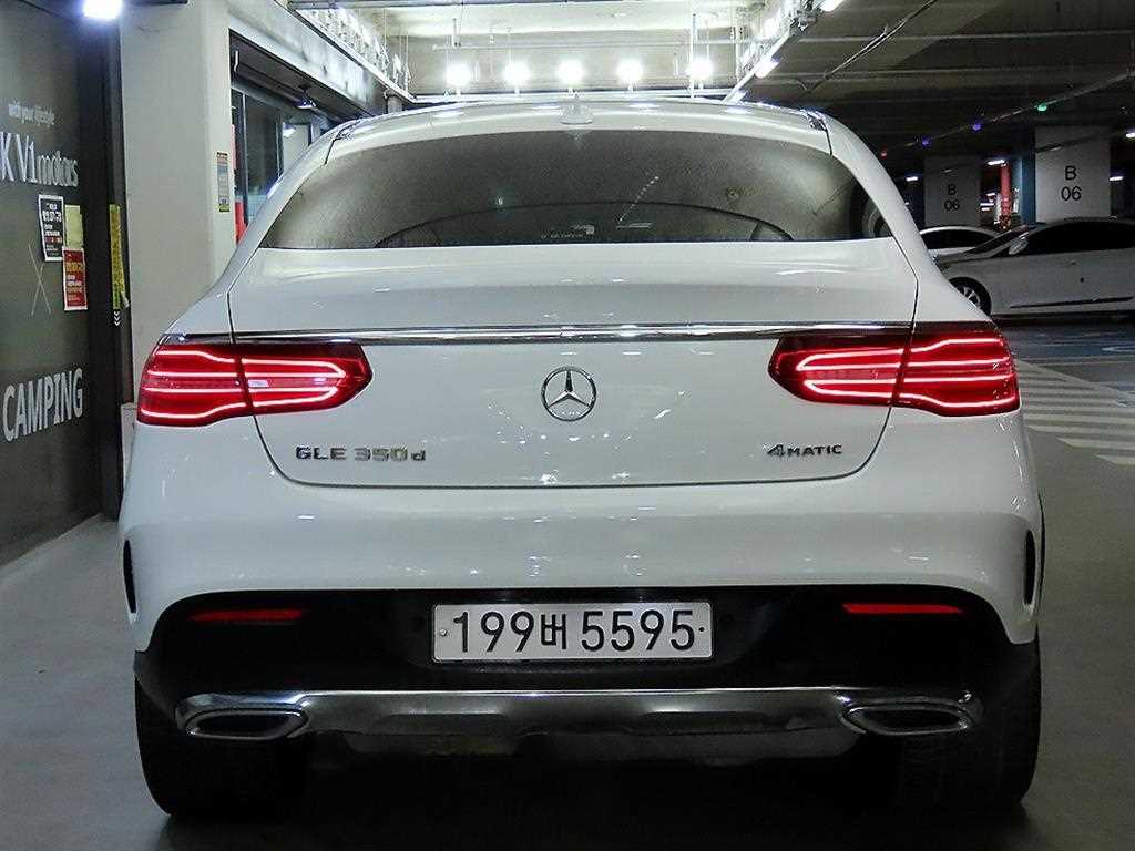 Mercedes Benz GLE Class - Vista 5