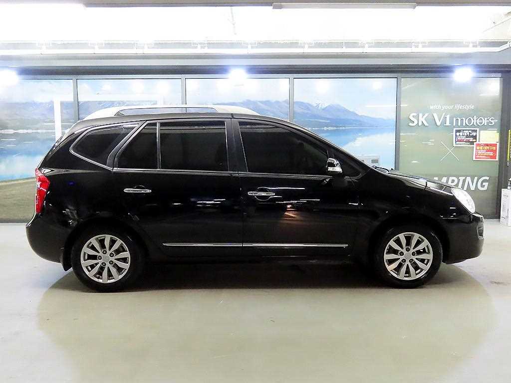 KIA Carens - Vista 3