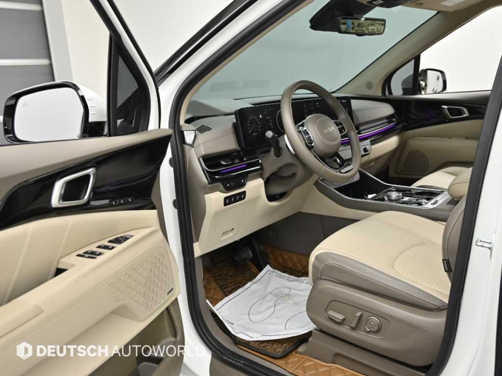 KIA Carnival - Vista 11