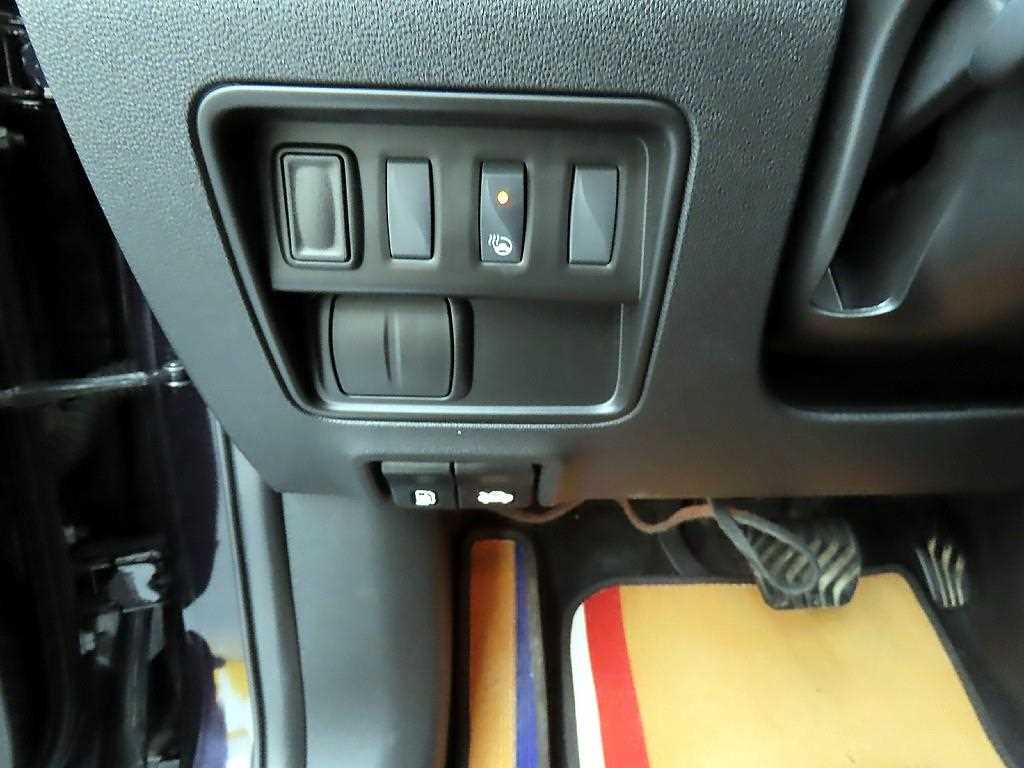 SAMSUNG QM6 - Vista 12