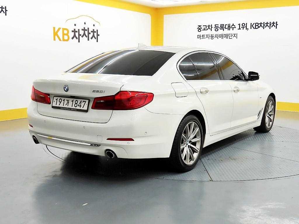 BMW 5 Series - Vista 4